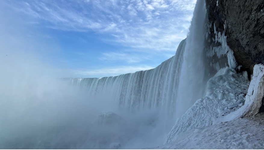 Niagara Falls Canada Low